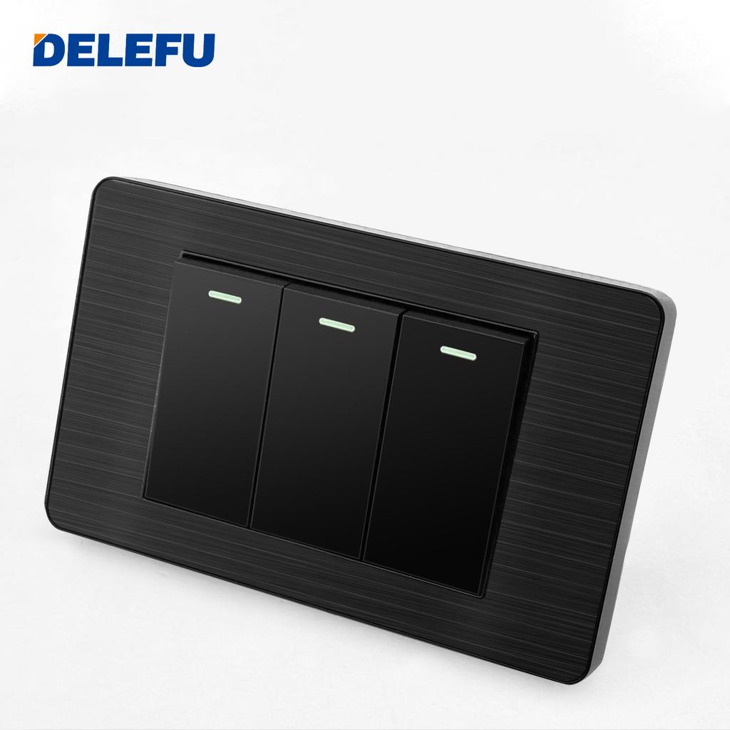 DELEFU Brazilian Model 118 Type 10A/20A Stainless Steel Black Durable PC USB Socket with Type-C 20W Fast Charging