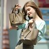 Bolsa feminina tipo cesta de vegetais, bolsa tipo balde de couro de vaca de primeira camada, couro genuíno, bolsa de mão feminina versátil para trabalho e dia a dia, de alta qualidade