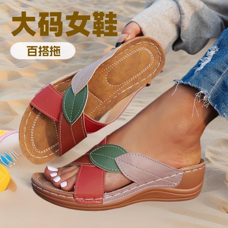 2025 new foreign trade summer women's slope heel thick-soled slippers large size cross with fish mouth thick-soled slippers women