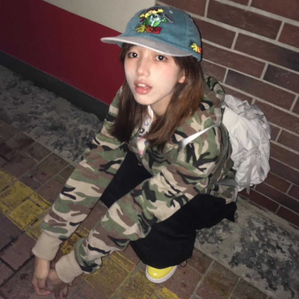 Giacca Corta Y2k 2KWEIRD Vintage Harajuku Cappotto Corto Anni 2000 Moda Coreana Camouflage Felpa con Cappuccio e Zip Grunge