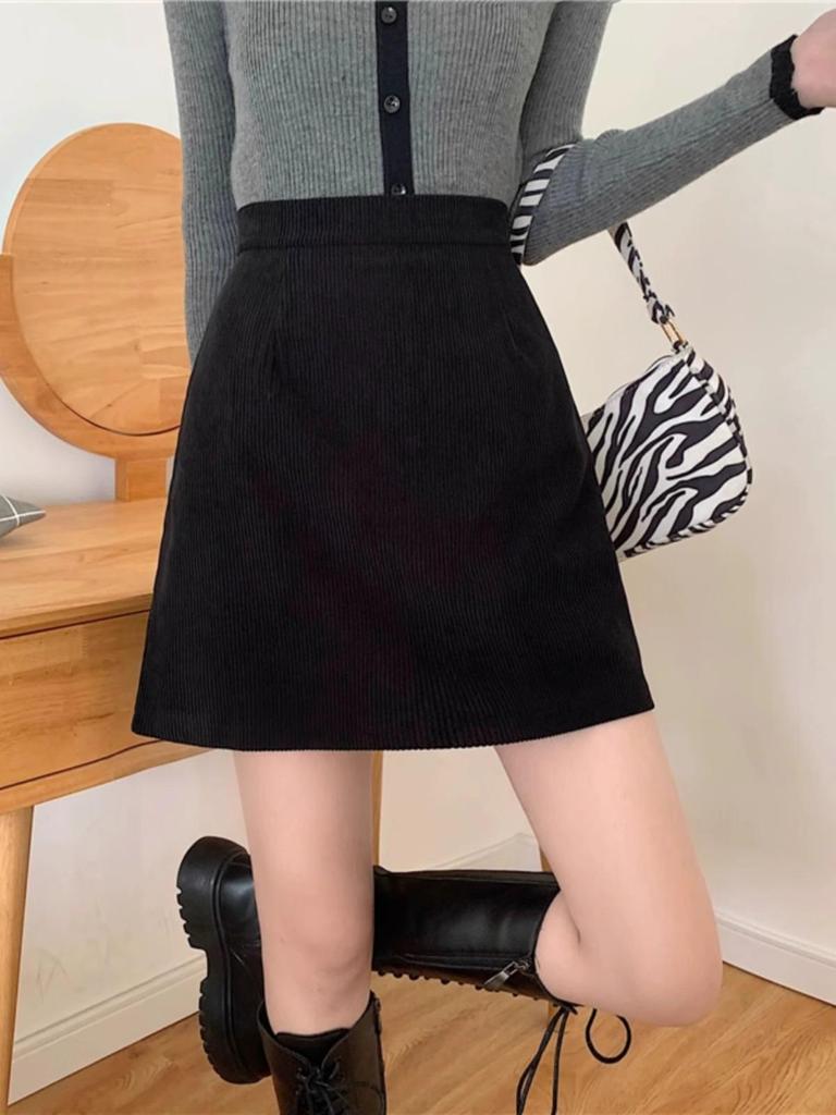 Women's High-Waist Corduroy Skirt - Slimming Petite Korean Style for Autumn/Winter