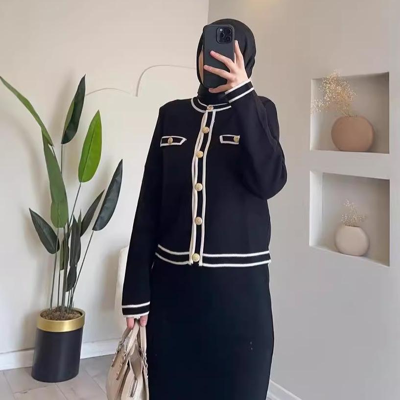 2024 Autumn European & American Color Block Two-Piece Set: Little Fragrant Style Short Top with Slimming Midi Skirt