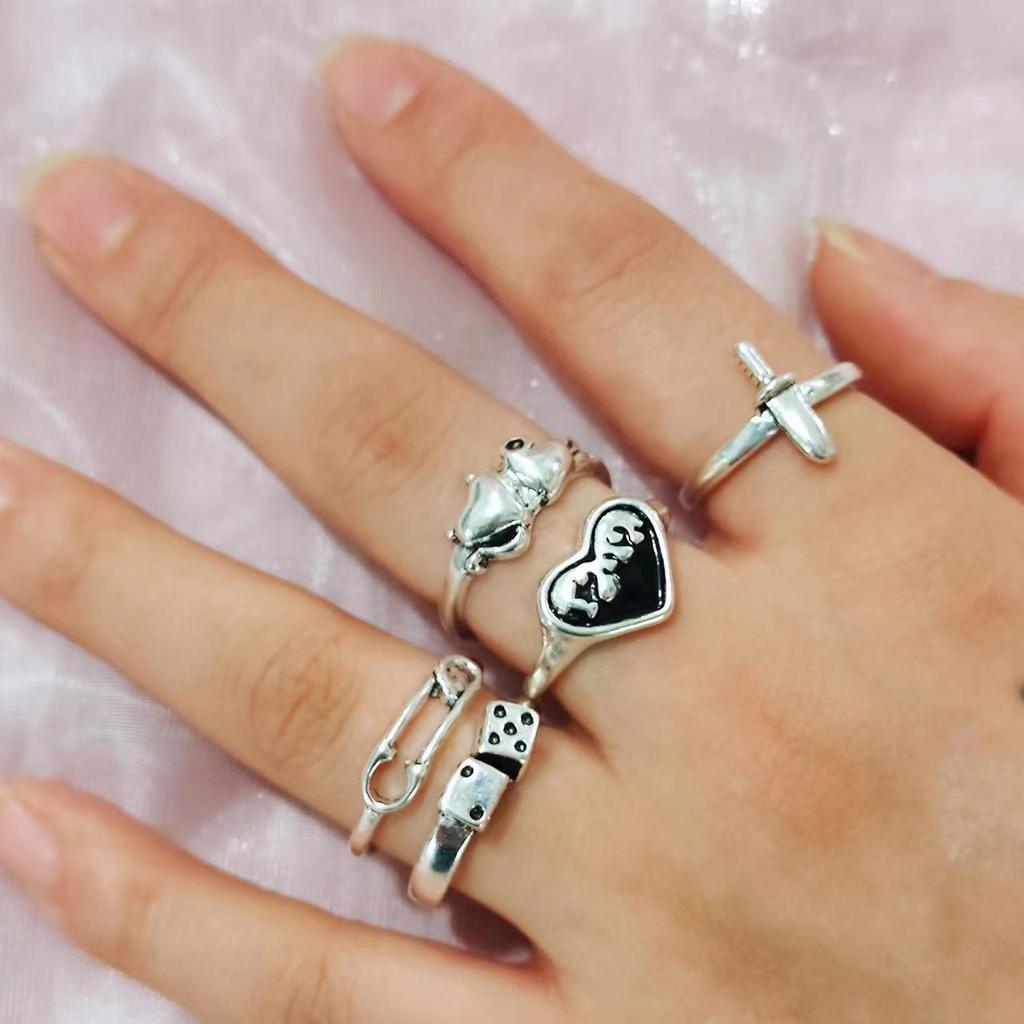 New European & American Style: Silver Toothless Dragon Adjustable Couple Ring