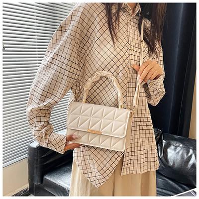 Fashion and Leisure Small Square Bag Women's 2025 New Personalized Niche Shoulder Bag Simple Foreign Style Messenger Bag Hot Sale