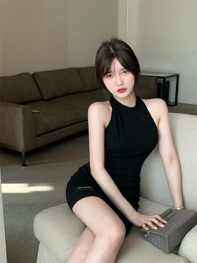 Irregular backless sleeveless dress women's summer sexy babes slim fit slim vest hip wrap black short skirt