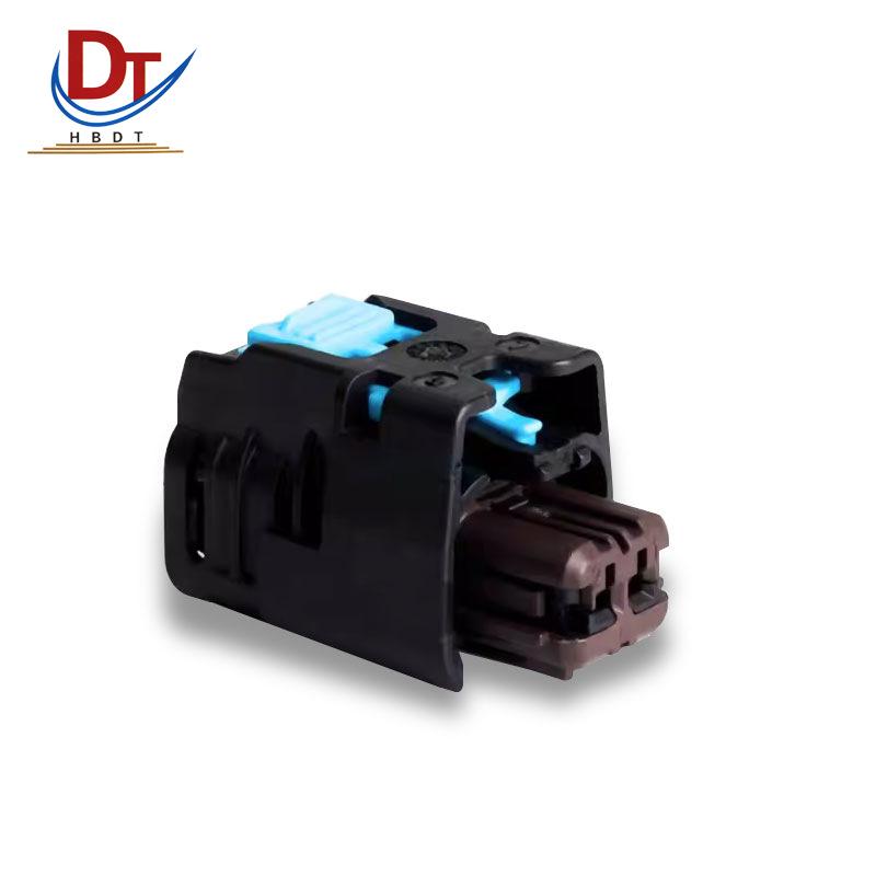 Automotive Wiring Harness: 2-Pin Electronic Connector with Black Plastic Sheath.
