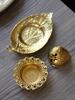 Y Golden Mini Arabic Metal Incense Burner Handheld Middle Eastern Festival European Leaf Tray Aromatherapy Burner Home Decor