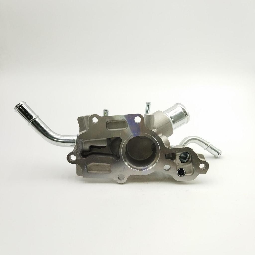 Aluminum Water Outlet Base for Nissan Sylphy G11, Qashqai J10, X-Trail T31, Venucia T70, T90 2.0