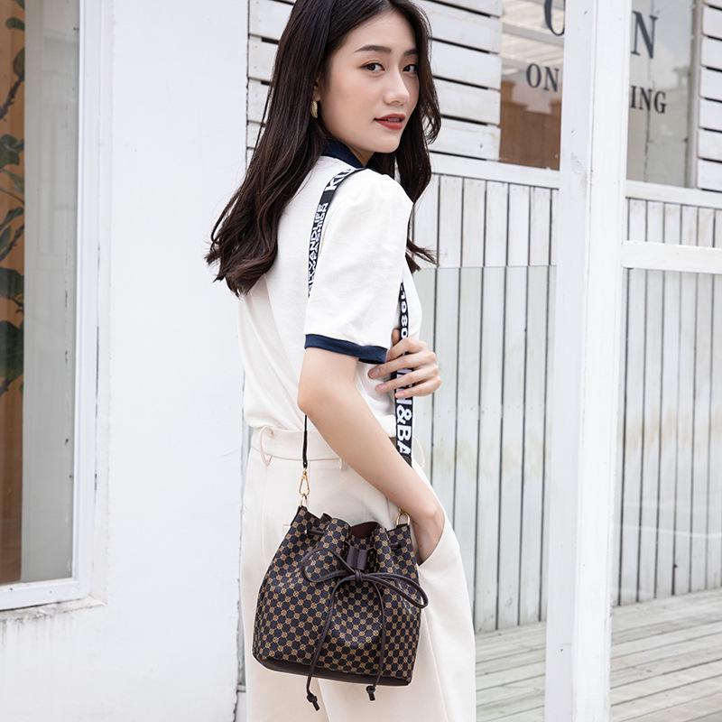 Trendy 2022 Women's Soft Leather Bucket Bag - Large Capacity Shoulder & Crossbody