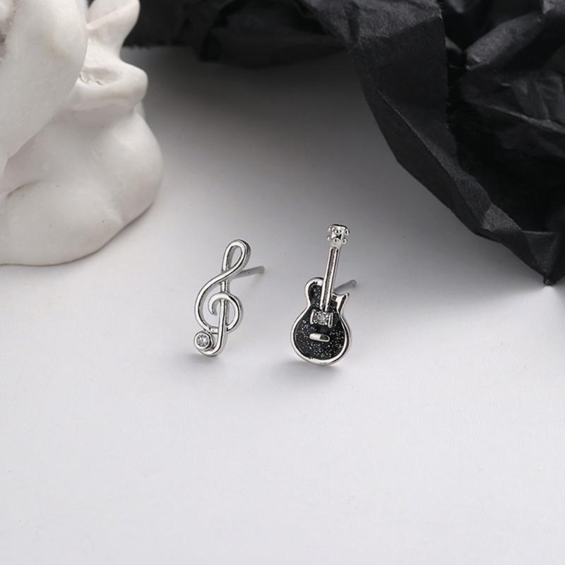 Asymmetrischer Gitarren-Musiknoten-Ohrstecker Zirkonia Statement-Ohrring Stecker Zarter Schmuck Geschenk Frauen Mädchen Empfindliches Ohr