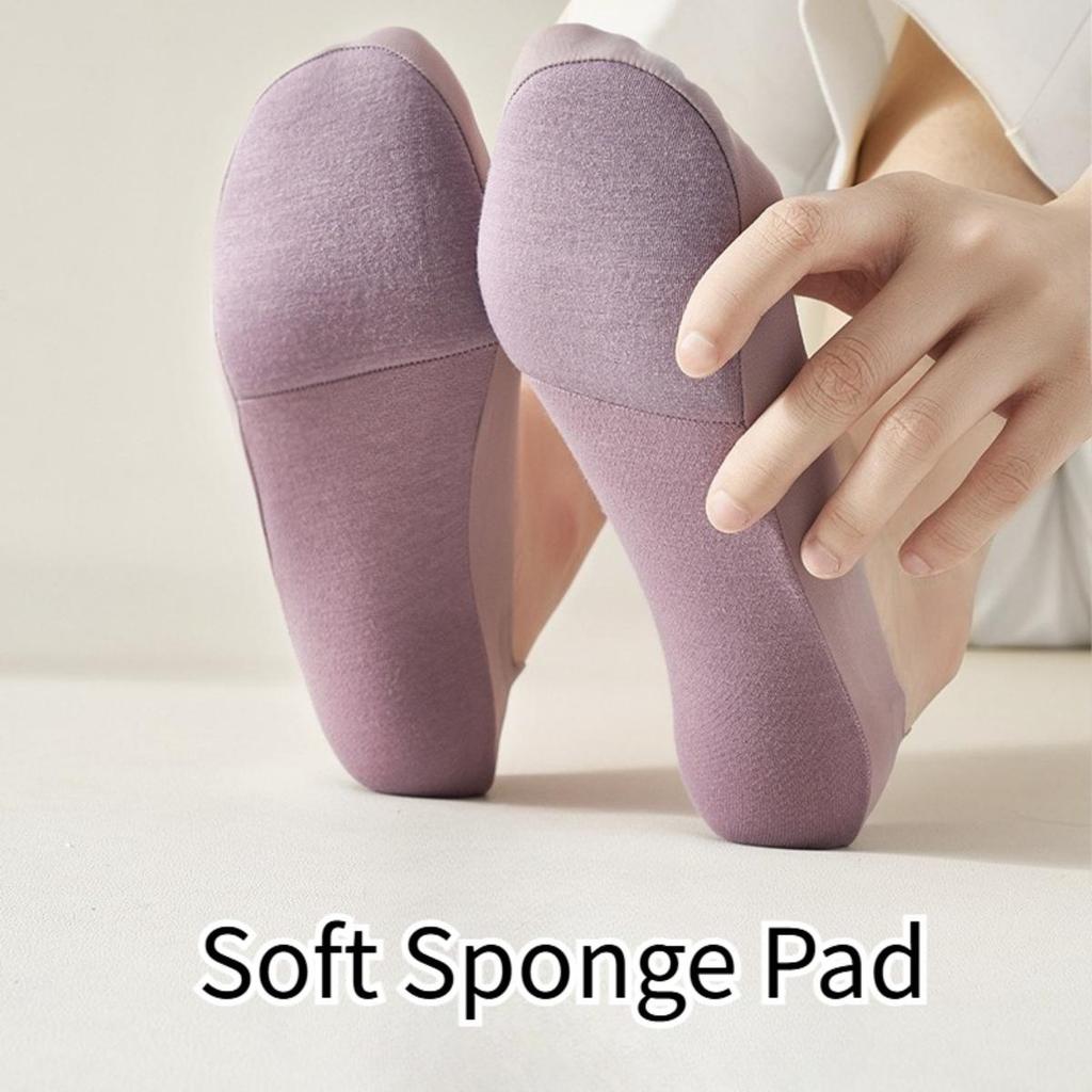 Soft Sponge Bottom Ice Silk Boat Socks for Women Non-slip and Non-falling Shallow Invisible Boat Socks Summer Thin Women's High Heels Socks