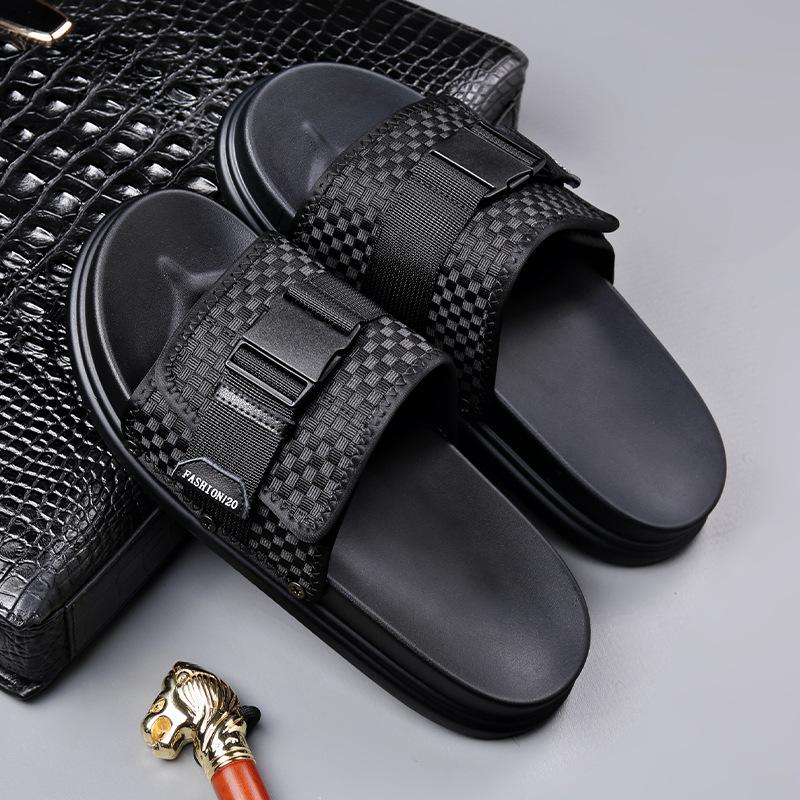 2025 Summer New Slippers for Men Causal Black Soft Sole Breathable Flip Flops Male High Quality Beach Slipper Shoe