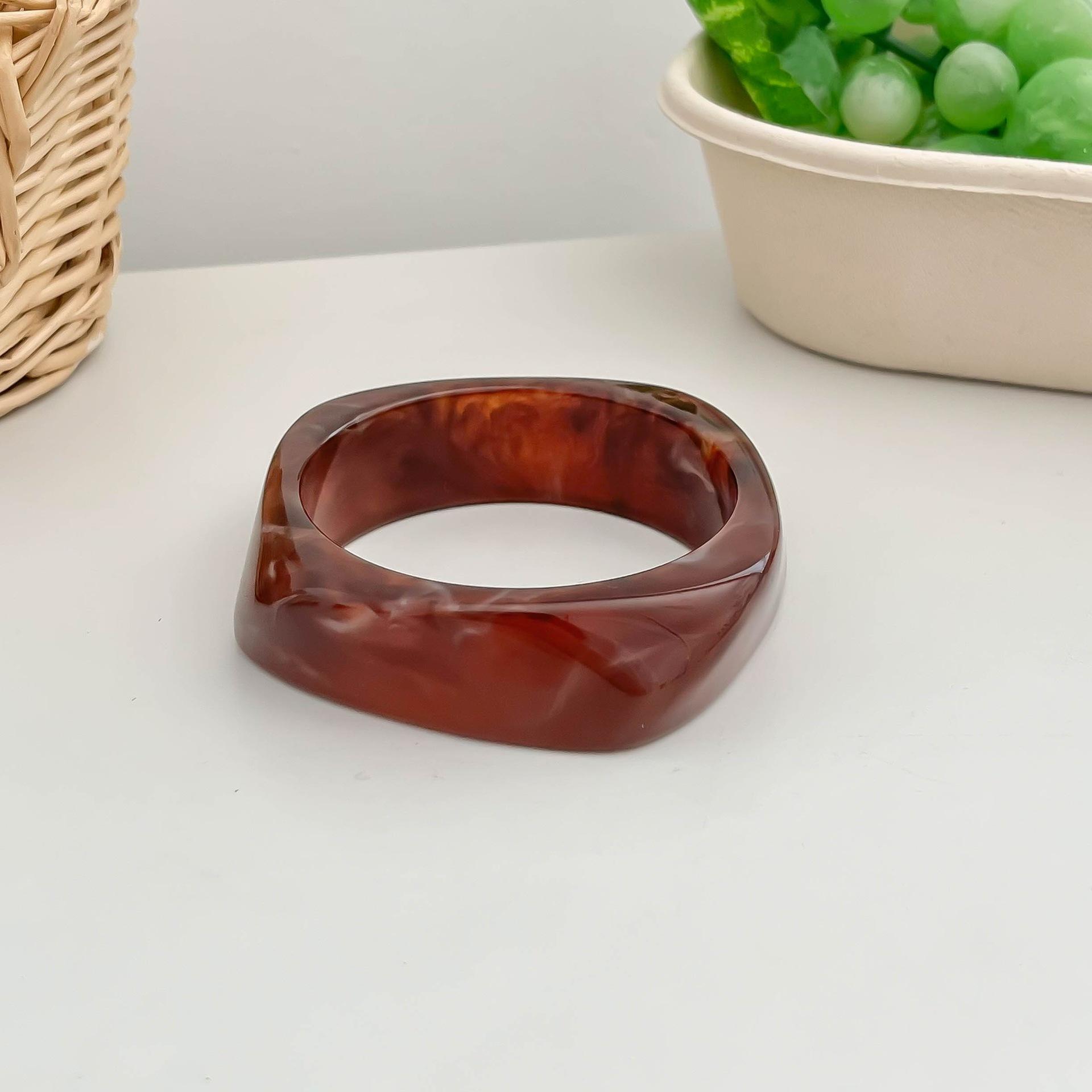 

Punk Brown Irregular Acrylic Resin Chunky Bangles for Women on Hand Goth Geometric Metal Wide Cuff Bracelets Couple Jewelry
