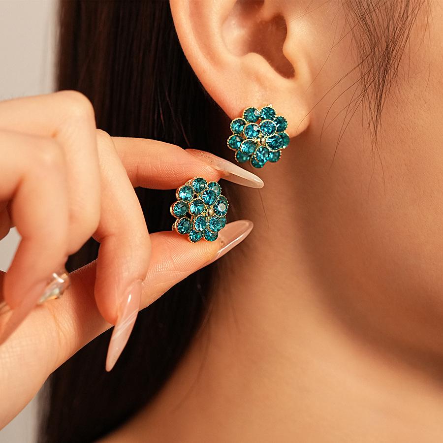 Elegant Light Luxury Diamond Inlaid Floral Earrings - High-End European & American Fashion for Women