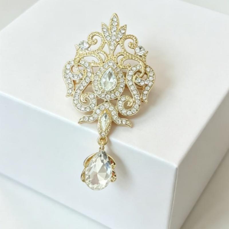 Chic Vintage Crystal Brooch Gold Silver Color Delicate Lapel Pin for Women Date Outfit Wedding Banquet Dress Matching