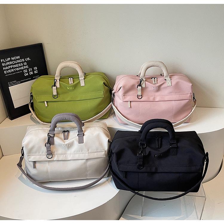 Dámská cestovní a sportovní taška s velkou kapacitou - Módní úložná taška na krátké výlety