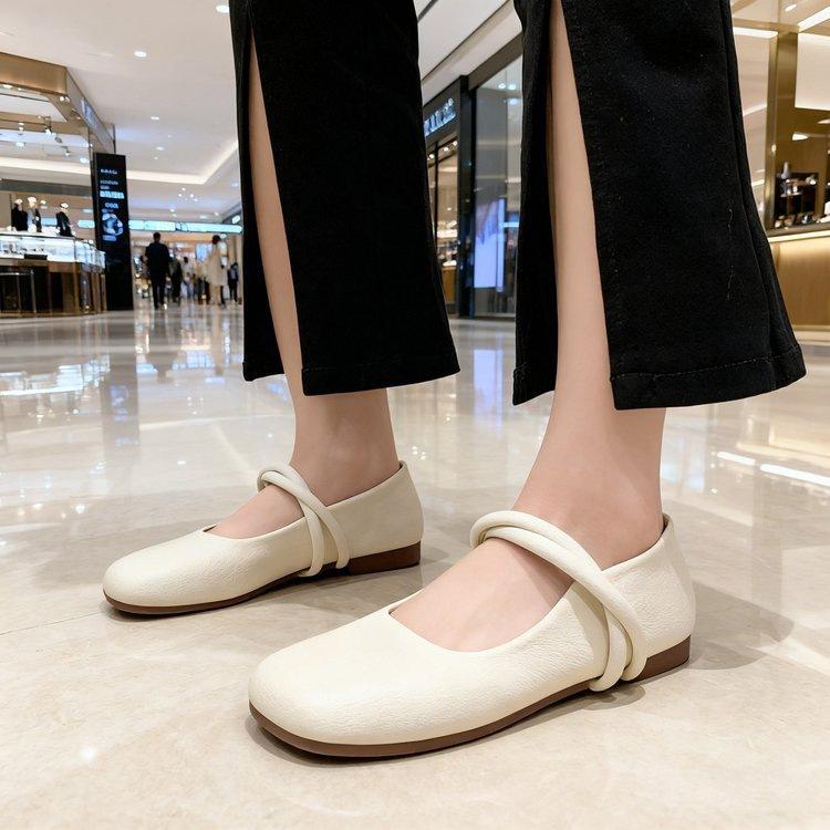Soft-soled evening breeze gentle Mary Jane shoes women's autumn 2025 new retro shallow mouth single shoes versatile lazy Doudou shoes