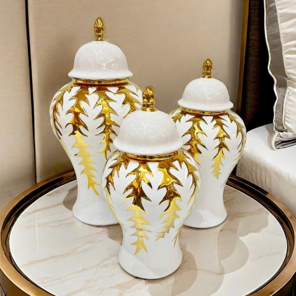 Lidded Ceramic Vase Glossy White Jar-Shaped Vase Decorative Ceramic Jar Gold Trim Home Decor Display Piece
