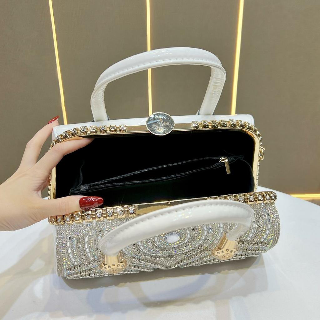 Single-shoulder Women's Bag, Evening Bag, High-end Bag with A Slanted Carrying Chain, Women's Handbag