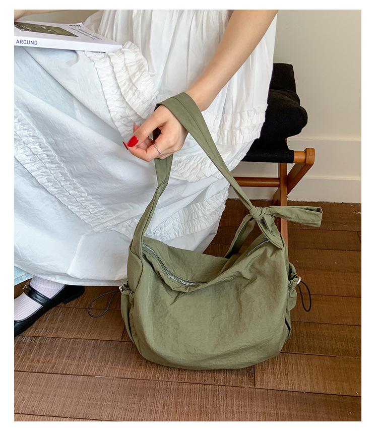 High-Quality Large Capacity Crossbody Shoulder Bag - Fashionable, Simple, Lightweight Underarm Backpack