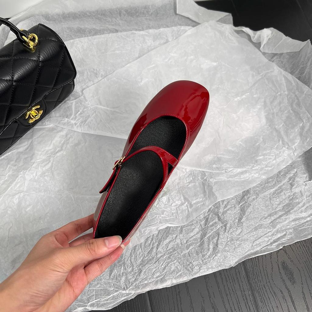 Repérez les deuxièmes cheveux ! Mode polyvalent nouvelle version coréenne niche haut de gamme boucle cuir verni talon épais Mary Jane chaussures pour femmes simple