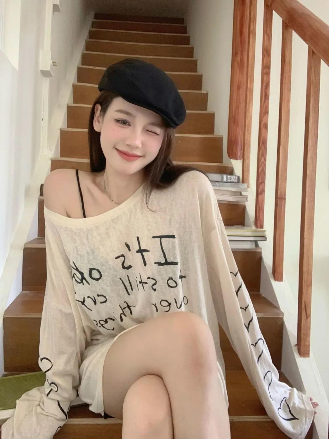 

Женская летняя футболка свободного кроя с длинными рукавами и фирменным принтом с защитой от солнца. L (100-115 Jin) абрикосовый