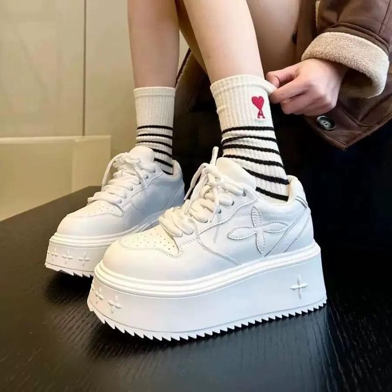 New Leather White Shoes Women's Shorty Le Cross Flower Thick-soled Versatile Casual Board Shoes Round Head