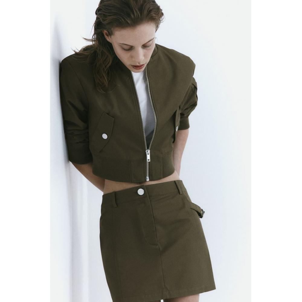 

Куртка-бомбер HM с подплечниками Темно-хаки-зеленый