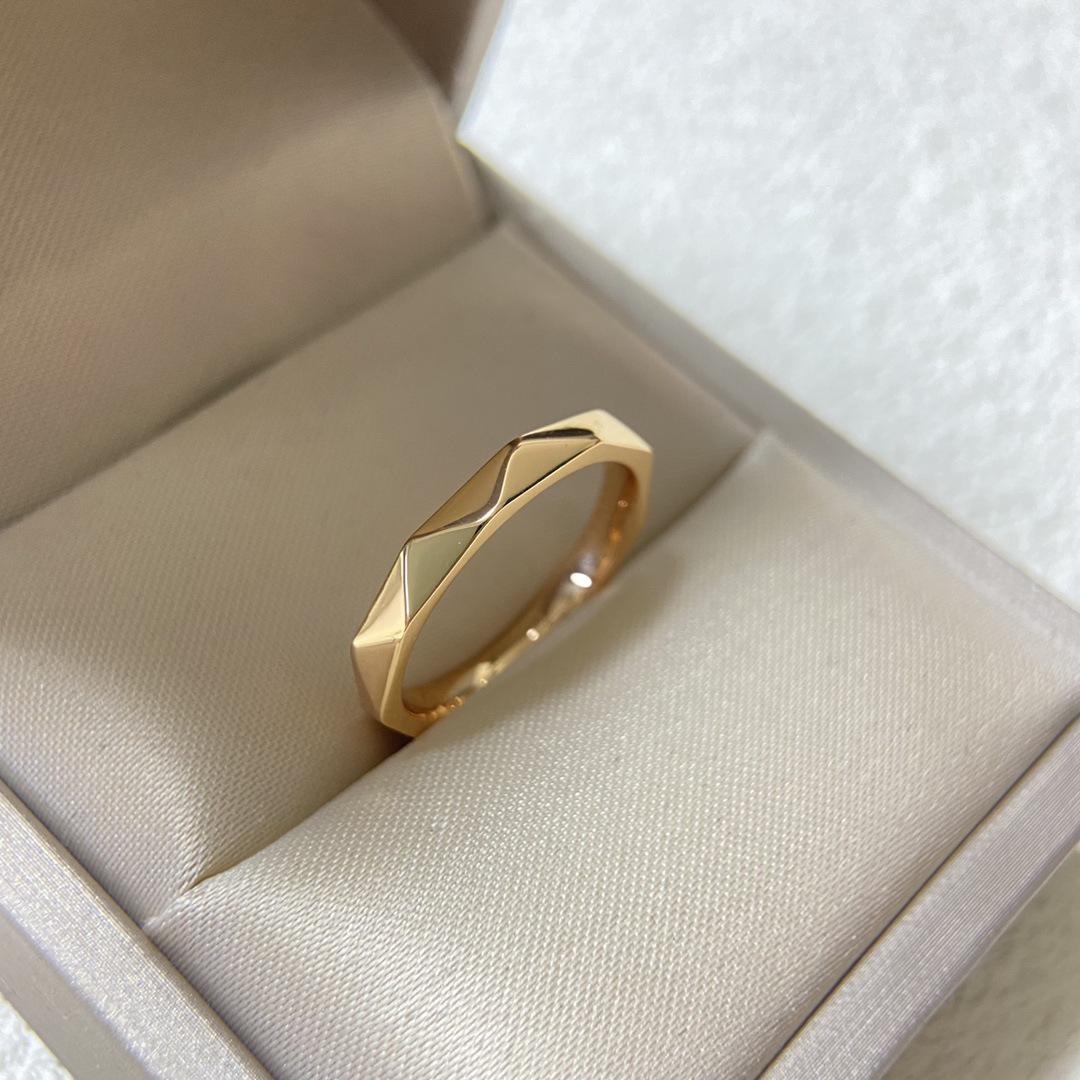 

Кольцо парное Grakia из серебра 925 пробы, витое, ромбовидное, с бриллиантом Size 8