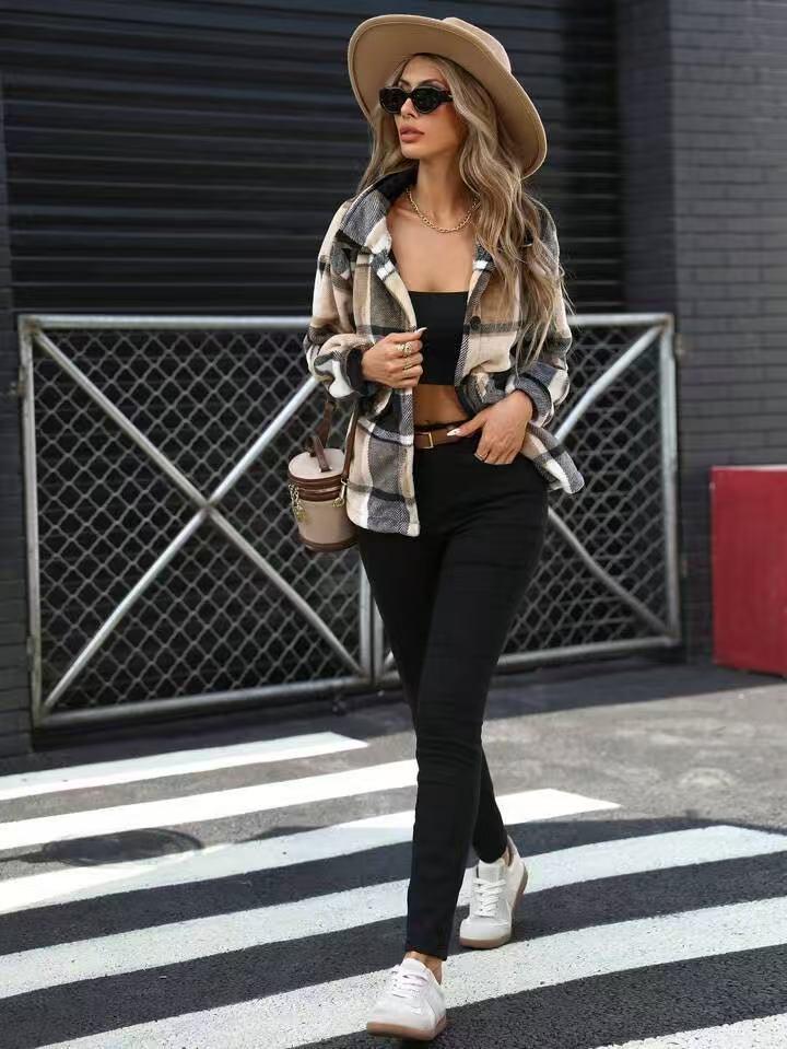 2025 Women's Elegant Plaid Flannel Turn-Down Collar Long Sleeve Button-Up Shirt