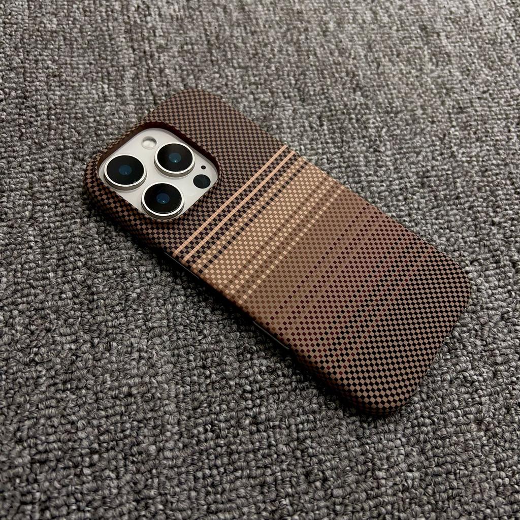 Applicable To IPhone 17 Kevlar Mobile Phone Case Magnetic Suction Apple 16proMax Half Pack Carbon Fiber 15 Protective Case 14