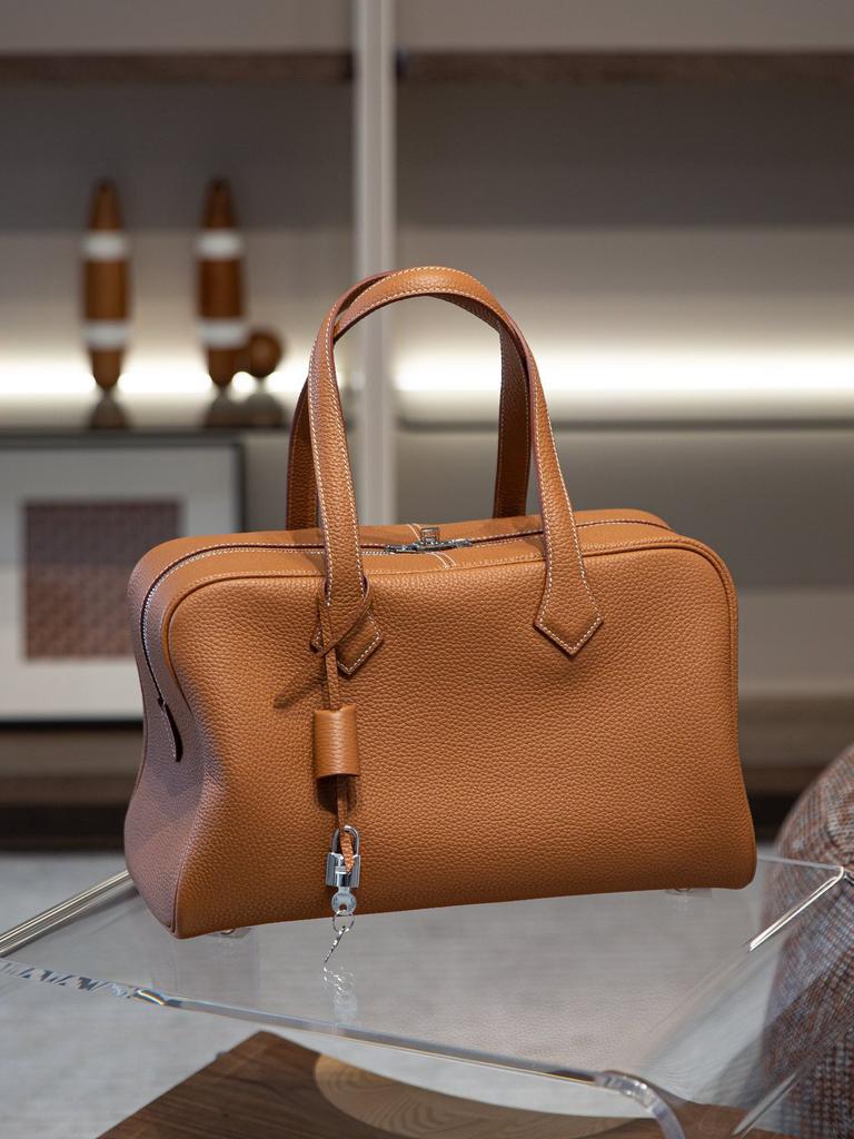 2025 Versatile Large Capacity Top-Grain Cowhide Preserved Leather Ball Bag Genuine Leather Casual Handheld Single Shoulder Bag