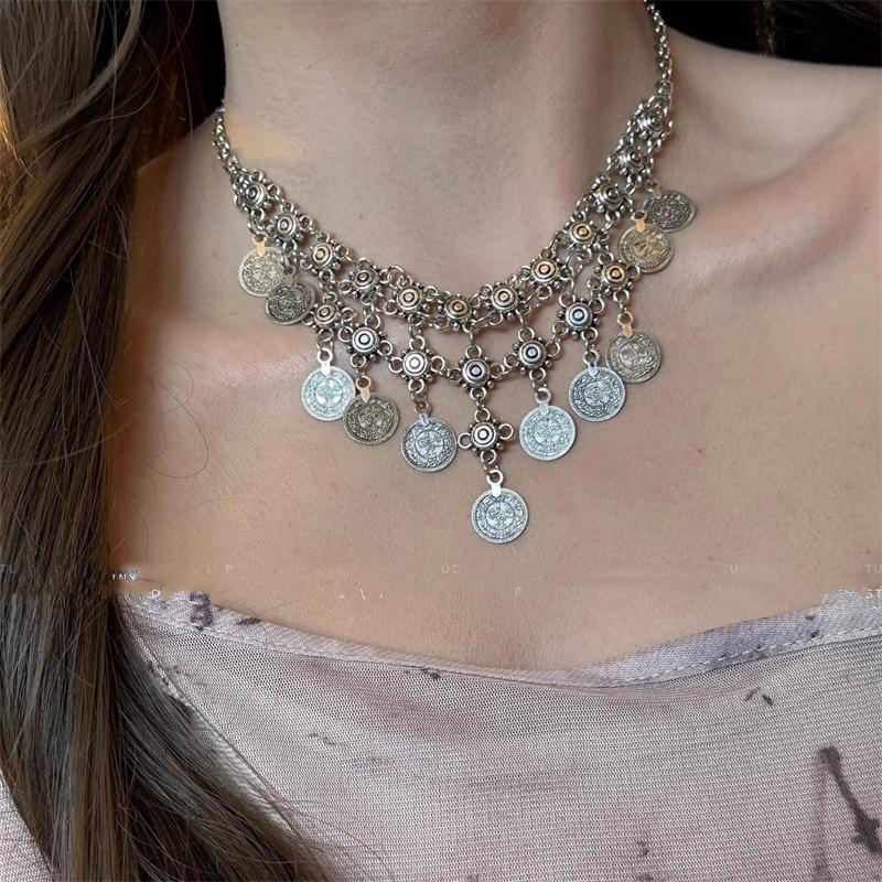 Vintage Metal Coin Tassel Choker Necklace for Women Retro Gold Silver Color Coin Fringe Clavicle Chain Party Collar Jewelry Gift