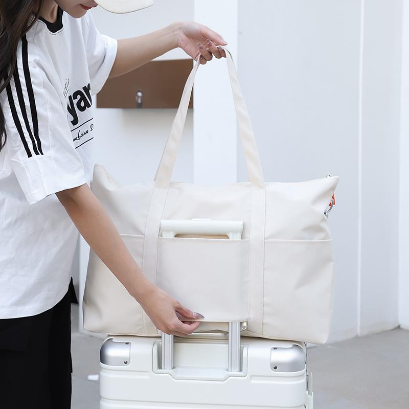 Travel Bag Large Capacity Portable Gym Bag Short-distance Travel Luggage Bag Men's Travel Storage Bodybuilding Bag