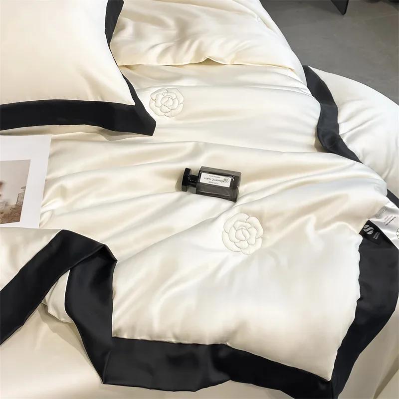 100% Washed Silk Quilt For Summer Embroidery Smooth Ice Cooling Bedspread Silky Blanket For Beds Luxury Summer Comforter For Bed