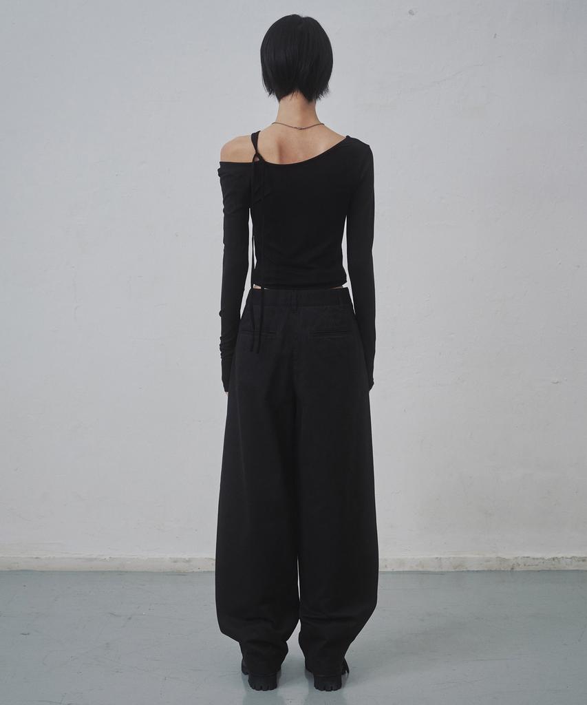 MUSINSA STANDARD WOMAN Curved Chino Pants [Black]