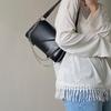 Niche design black trend chain bag  new versatile fashion portable shoulder bag crossbody bag tide