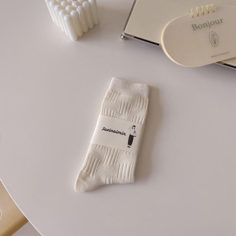 White Pile Pile Socks - Spring and Autumn Fine Combed Cotton Moisture-wicking Ladies' Socks, Trendy Mid-calf Socks, Cream-colored Socks