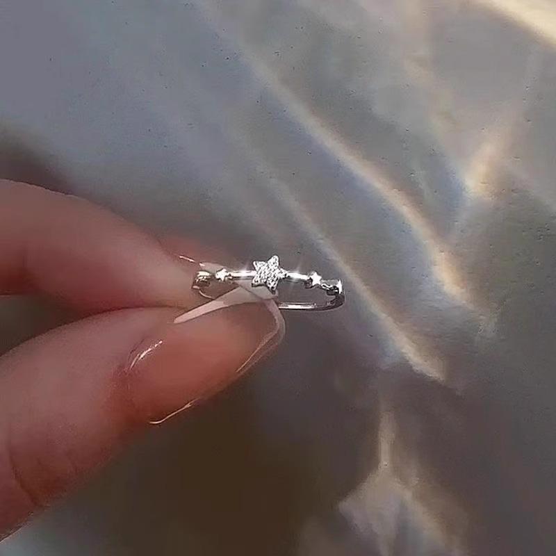 

S999 Sterling Silver Star Ring: Elegant, Versatile, Open Design for Women - Perfect Gift for Wife or Girlfriend. Adjustable Opening