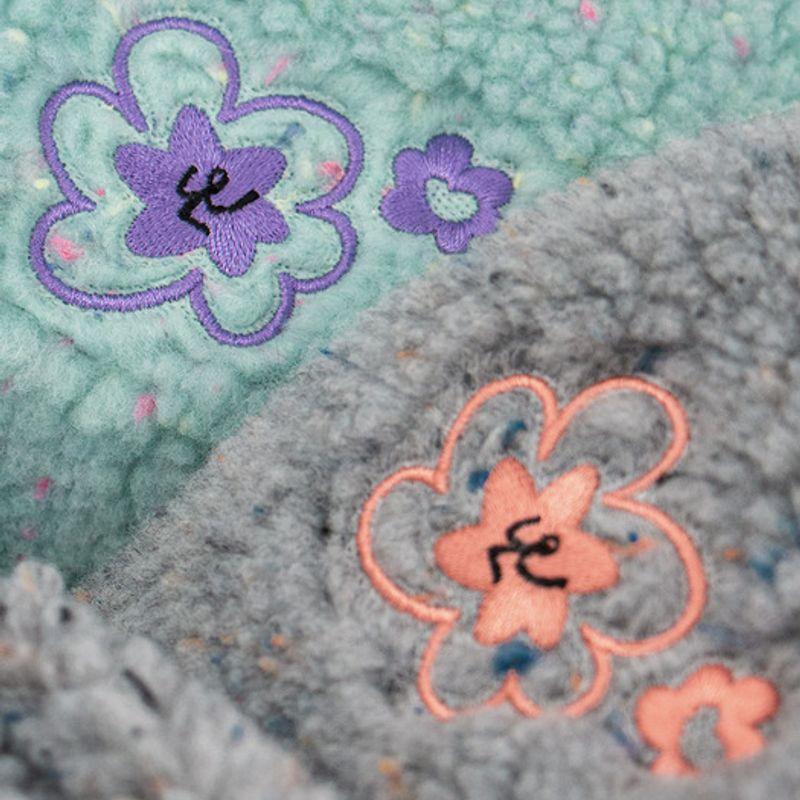 MUNIKUND Garden Fleece - Gray