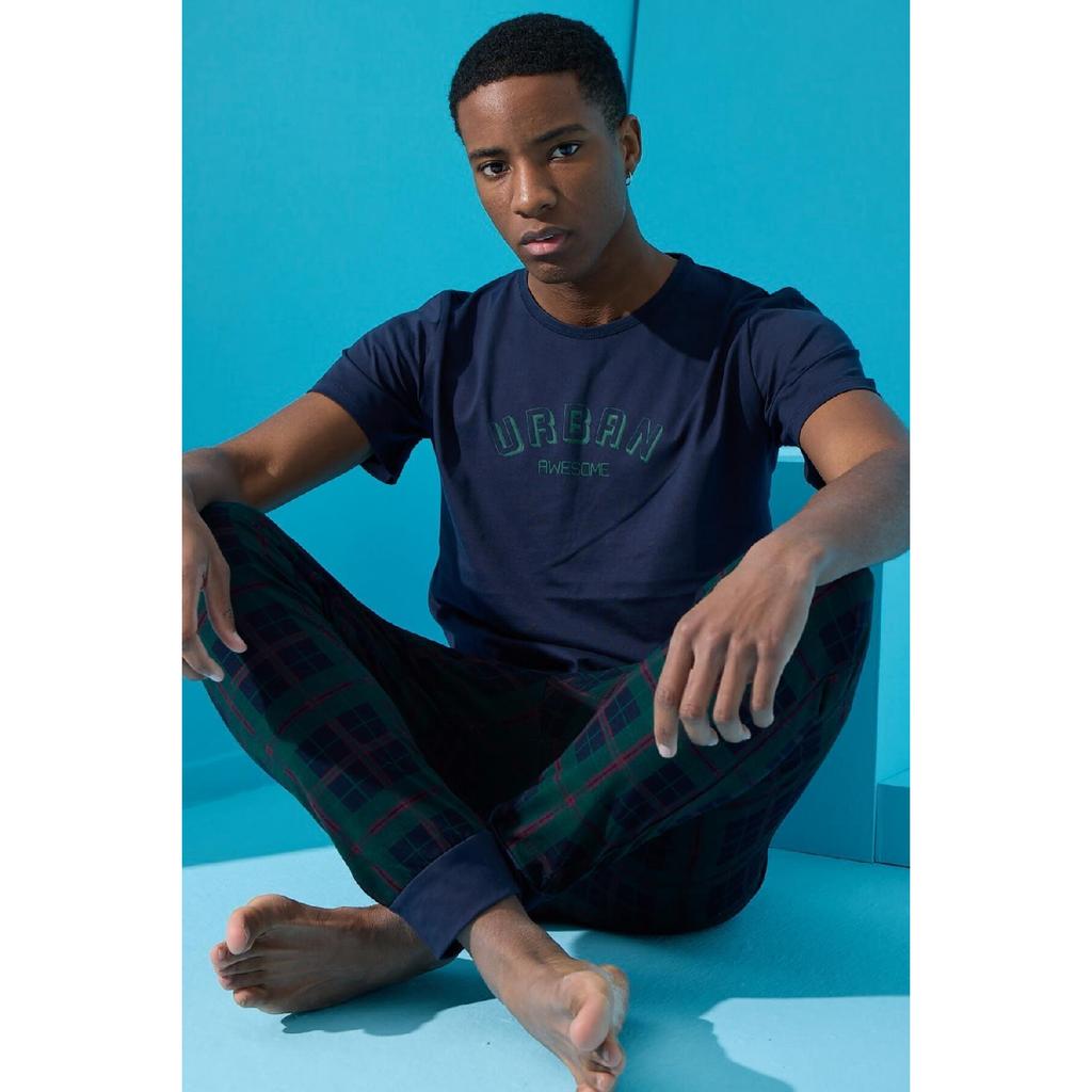 Marineblaues, kurzärmliges Herren-Pyjama-Set mit Urban-Print