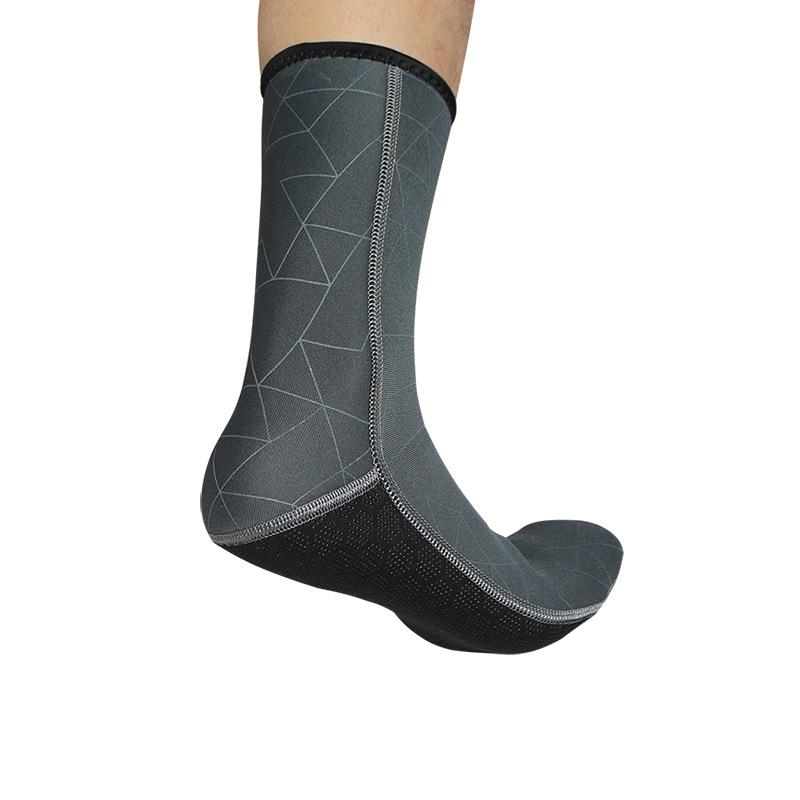 1833 Thick 3mm Warm Non-Slip Diving Socks for Men & Women - Comfortable, Super Elastic Winter Swim & Snorkel Beach Socks