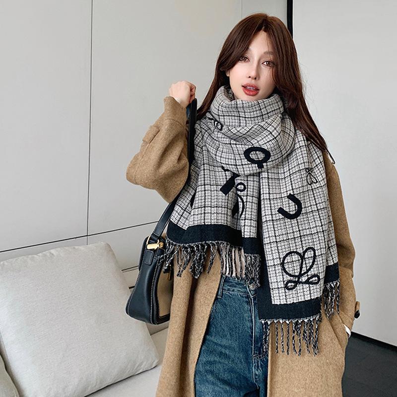 65 * 200cm Herbst Und Winter Neu Damen Einfarbig Vielseitig Schlicht Quaste Imitat Kaschmir Doppelseitiger Schal Warmer Schal Atmosphäre Schal