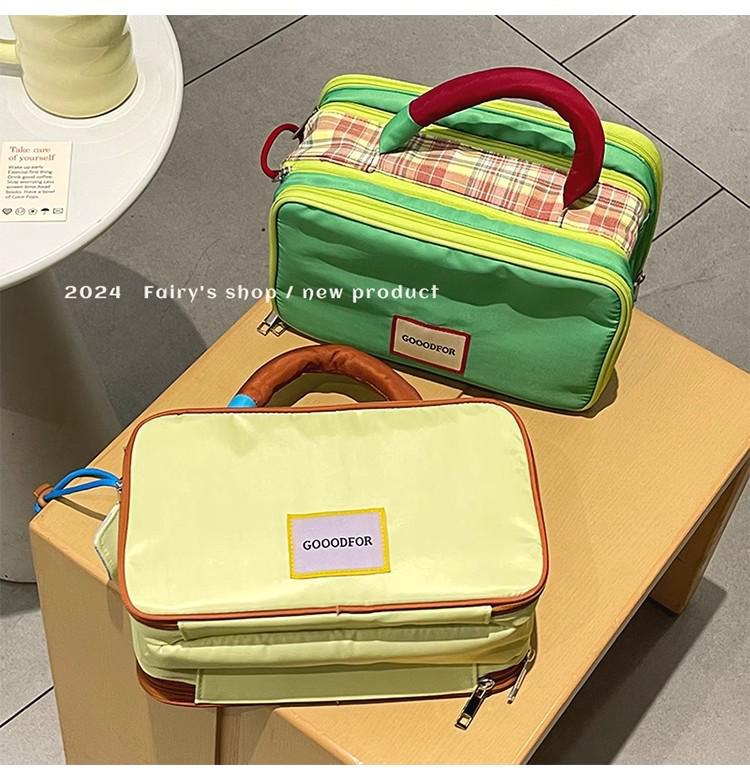 High-End Travel Makeup & Toiletry Bag with Colorblock Design - Large Capacity and Portable