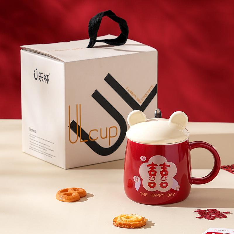 Hochzeitsgeschenk mit Deckel Löffel Keramiktasse Niedliche U-Tasse Hochzeitstasse Hohes Aussehen Große Kapazität Wasserbecher Verlobung