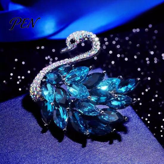 Sparkling Swan Brooch for Women, Rhinestone Decorative Lapel Shape Pin, Animal Shaped Jewelry Suits Coats Sweaters Sweater Decoration
