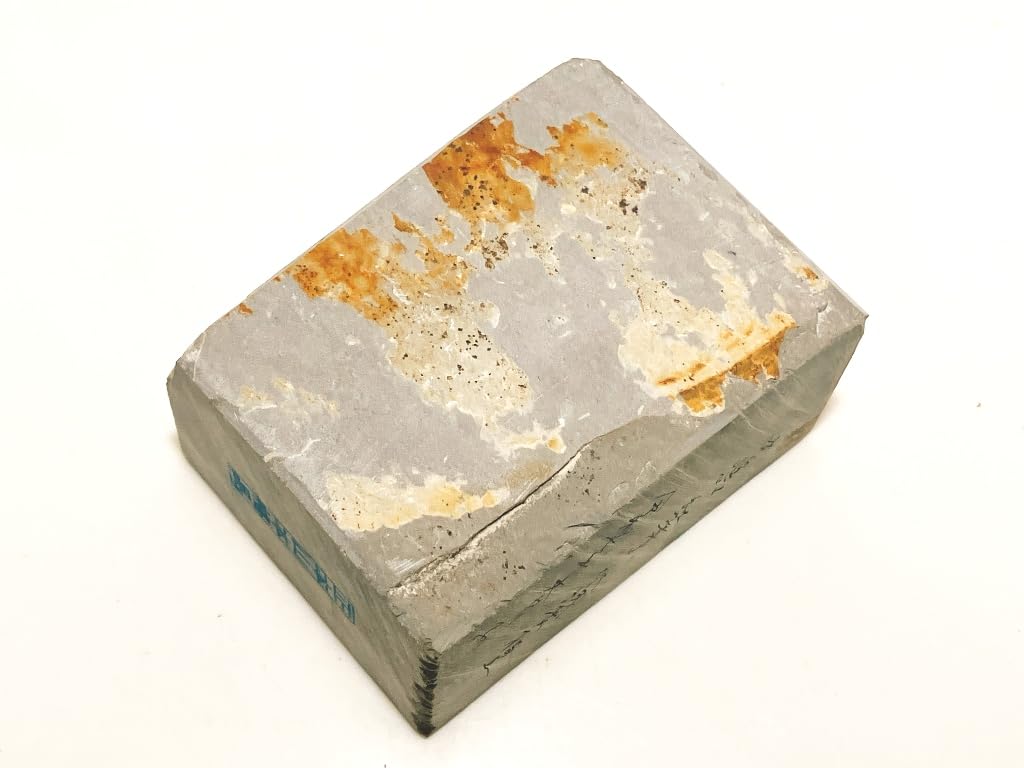 Natural Made In Umegahata These Stones Are from the and Shobudani Also Includes a Higonokami No Whetstone from Formerly Under the Ozu Includes a Box