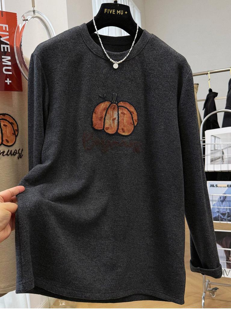 Plus Size Sister: Vintage Pumpkin Long-Sleeve Women's T-Shirt (Early Spring 2026 Collection)