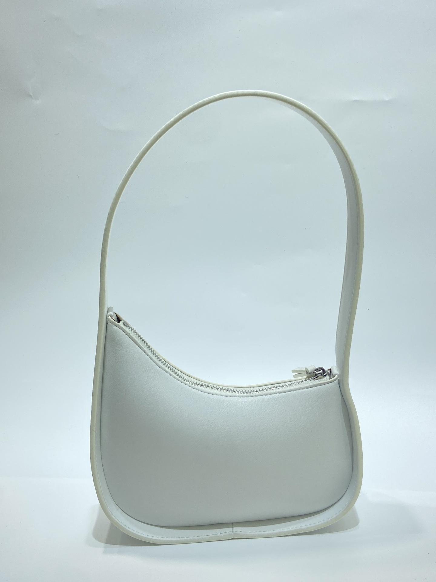 

Premium Half-Moon Bag, Moon Bag, Kendou With Genuine Leather Versatile Shoulder Bag, Portable Underarm Women S Bag Without words 21*7*19cm