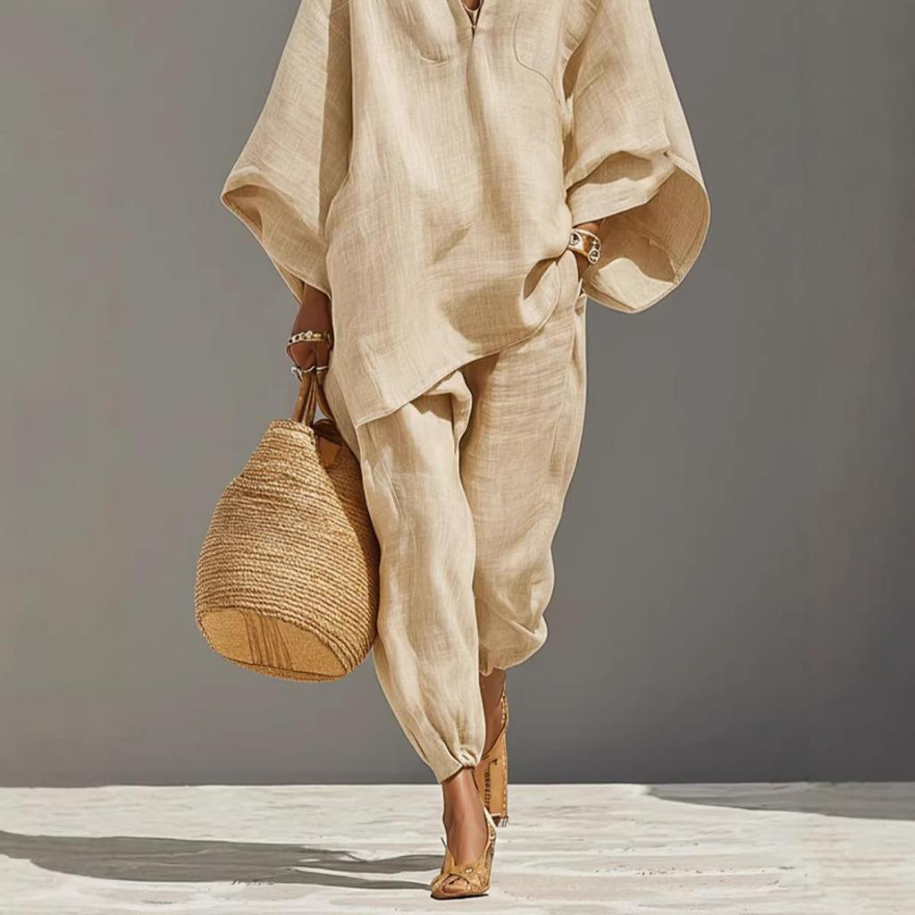 Completo con Top Beige Scollo a V Manica Lunga e Pantaloni a Gamba Larga